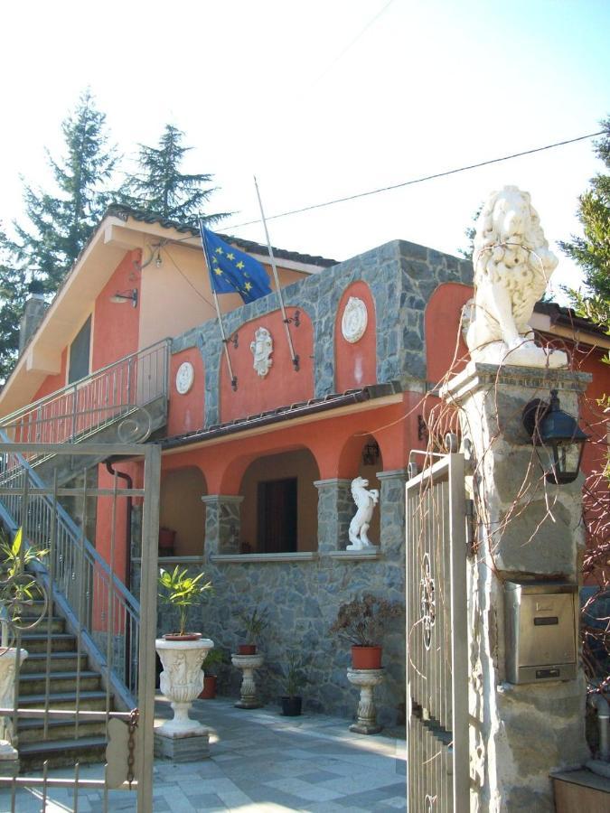 La Casa Nel Bosco Hotel La Spezia Exterior foto